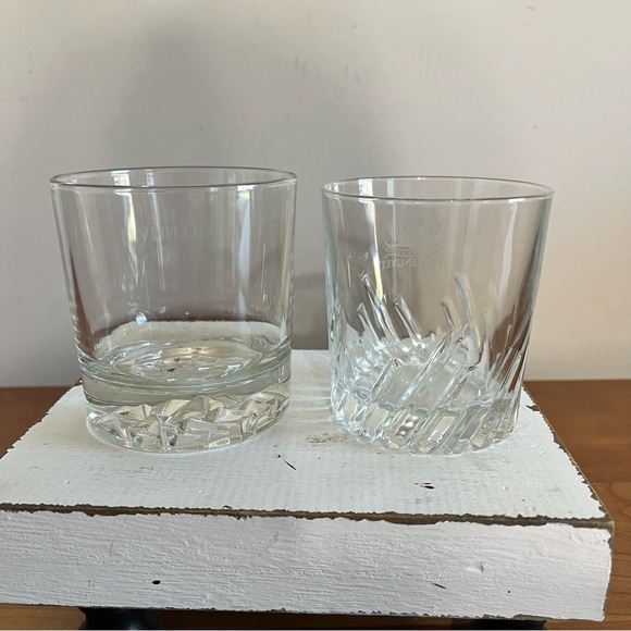 2 VINTAGE The Glenlivet Rocks Lowball Whiskey Scotch Glasses with Heavy Bases - Picture 5 of 8